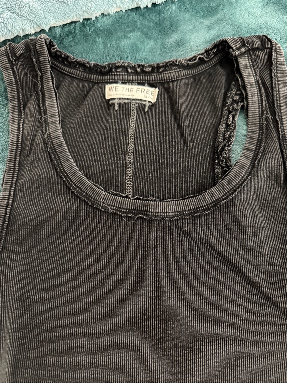 FREE P / WE THE FREE ! YESSSS THE DISTRESSED TANK THAT issss a 10!!! check !!! - Picture 6 of 8